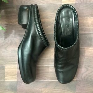 Cole Haan Black leather mules/slides EUC